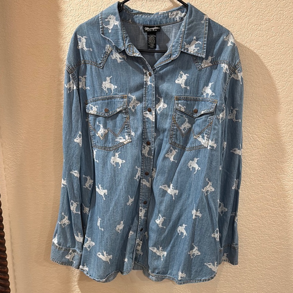 Wrangler Retro Blue Denim Shirt with Horse Pattern